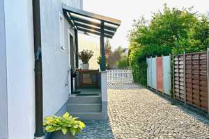 **Exklusives Mehrfamilienhaus mit Photovoltaikanlage - großer Garten und idyllischer Pool!!** – München – Vorschaubild 4