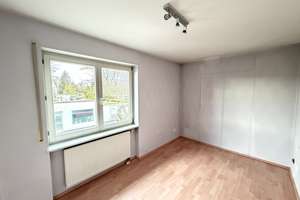Traumhafte und charmante REH mit hervorragender Raumaufteilung mit Garten und Garage in ruhiger Lage – Die vollständige Adresse der Immobilie erhältst du vom Anbieter., 81825 Waldtrudering, München – Vorschaubild 7