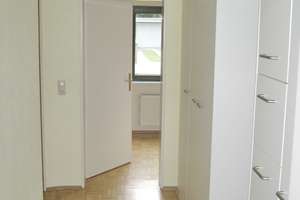 Solides Wohnhaus mit interessanter Architektur, EG-Wohnung barrierefrei, PKW-Stellplätze – Die vollständige Adresse der Immobilie erhältst du vom Anbieter., 51107 Rath/Heumar, Köln – Vorschaubild 6