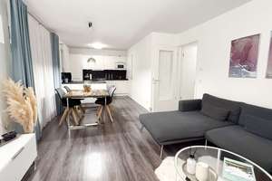 +++ Natur vor der Tür, Komfort im Zuhause – idealer Grundriss mit zwei Bädern & Balkon +++