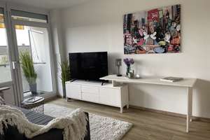 Möbliert: Sonniges und ruhiges Apartment mit Balkon zum Sofortbezug – Knorrstraße 41, 80807 Milbertshofen, München – Vorschaubild 6