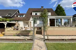 Charmantes 1-2 Familienhaus mit großzügigem Grundstück und Pavillon in Herford zu verkaufen – Herford (Kreis) – Vorschaubild 34