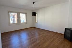 NACHMIETER GESUCHT:  3-Zimmer Wohnung in Stuttgart-Süd mit Balkon