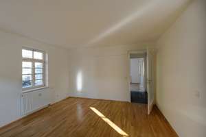 Gemütliche 2-Zimmer Altbau-Wohnung in Vaihingen – Die vollständige Adresse der Immobilie erhältst du vom Anbieter., 70563 Vaihingen-Mitte, Stuttgart – Vorschaubild 4