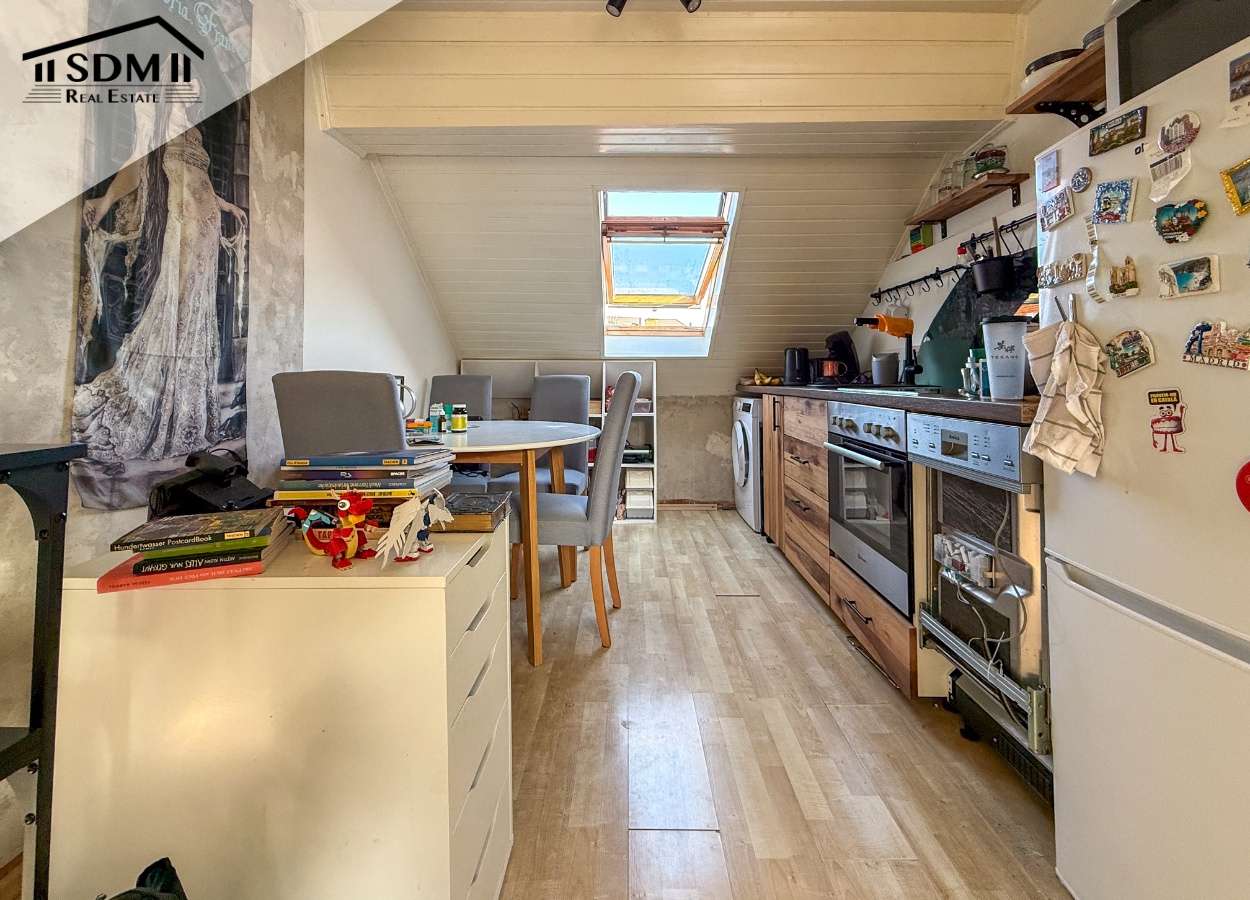 RENDITEOBJEKT: Helle Dachgeschosswohnung in Bruchsal, Karlsruhe Kreis – Bild 2