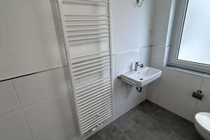 Frisch Modernisierte 2-Raum-Wohnung mit Balkon möchte gerne neu vermietet werden – Spervogelweg 18, 45279 Freisenbruch, Essen – Vorschaubild 7