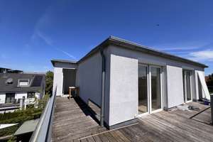 Sonniges 3-Zimmer-Penthouse mit Balkon – Die vollständige Adresse der Immobilie erhältst du vom Anbieter., 80935 Lerchenau-Ost, München – Vorschaubild 2
