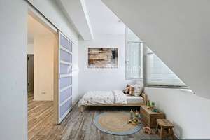 Dachgeschoss-Maisonette mit Terrasse, Aufzug, EBK und Fußbodenheizung! – Bredtschneiderstr. 15, 14057 Westend, Berlin – Vorschaubild 14