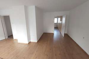 Traum-Wohnen mit 2 Balkons,hell,renoviert,Bad & Böden neu,perfekte Lage,schöne Ausblicke,EBK,top! – Senefelder Strasse 88, 70176 Rosenberg, Stuttgart – Vorschaubild 12