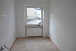 MZ-Kastel: Helle 2-Zimmer-Wohnung; modernes Wannenbad; Laminatboden; kleiner Balkon; Garage möglich – Die vollständige Adresse der Immobilie erhältst du vom Anbieter., 55252 Mainz-Kastel, Wiesbaden – Vorschaubild 7