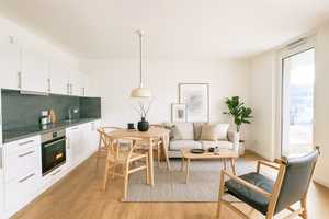 Hannover Kronsrode Neubau: Einbauküche, Süd-Balkon, Fußbodenheizng, Lift, Tiefgarage, Keller... – Bärenbleek 4B, 30539 Hannover – Vorschaubild 1