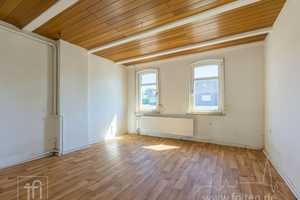 Landhaus mit zwei Wohneinheiten und Doppelgarage – Aurich (Kreis) – Vorschaubild 5