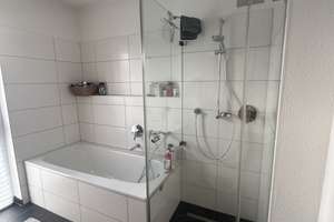 Modernes Wohnen im Dichterviertel - Lichtdurchflutete 3-Zimmer-Wohnung mit Einbauküche & Loggia  – Kleiststraße 49, 89077 Weststadt, Ulm – Vorschaubild 3
