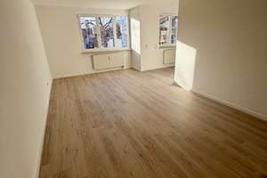 4-Zimmer-Wohnung mit 2 Bädern und Süd-Balkon mit Fernsehturmblick – Charlottenburger Str. 47, 13086 Weißensee, Berlin – Vorschaubild 5