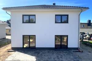 PROVISIONSFREI | SOFORT BEZUGSFREI - TOP Neubau Stadt Villa in ruhiger beliebter Wohnlage ! – Die vollständige Adresse der Immobilie erhältst du vom Anbieter., 16341 Panketal – Vorschaubild 1