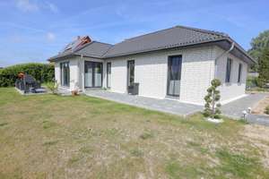 Repräsentativer Bungalow in Süsel-Bujendorf – Die vollständige Adresse der Immobilie erhältst du vom Anbieter., 23701 Süsel – Vorschaubild 12