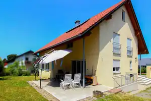 Familienidylle in ruhiger Lage – großzügiges Einfamilienhaus mit Gartenparadies in Gemmingen – Heilbronn (Kreis) – Vorschaubild 2