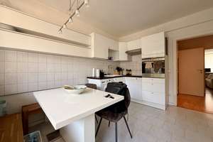 65m² in Düsseldorf-Unterbilk: 2 Zimmer, 2 Balkone, Küche, Diele, Bad – Elisabethstraße 60, 40217 Unterbilk, Düsseldorf – Vorschaubild 4