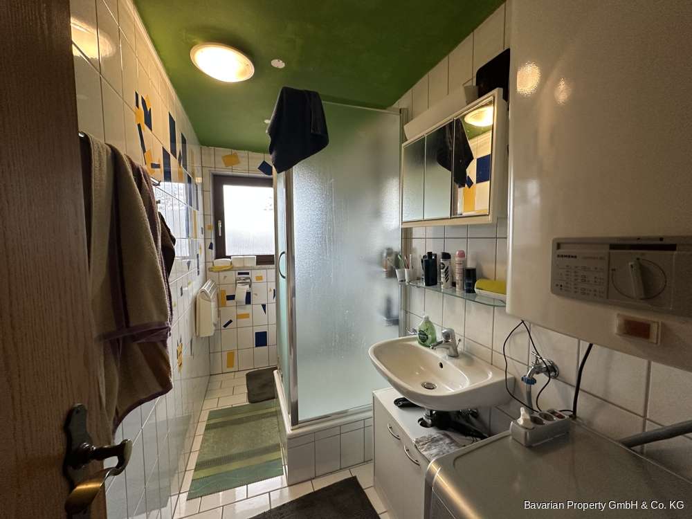 Immobilie in Viechtach - Dreifamilienhaus in Großenau bei Viechtach - jetzt ohne Wohnrecht! - Bild 0