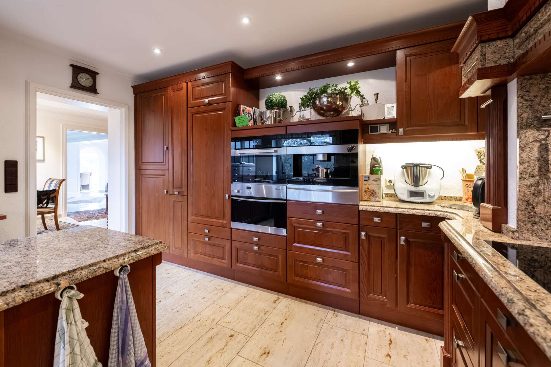 Immobilie in Oeversee - Oeversee: Einfamilienhaus mit Einliegerwohnung in traumhafter Lage an der Treene - Bild 2