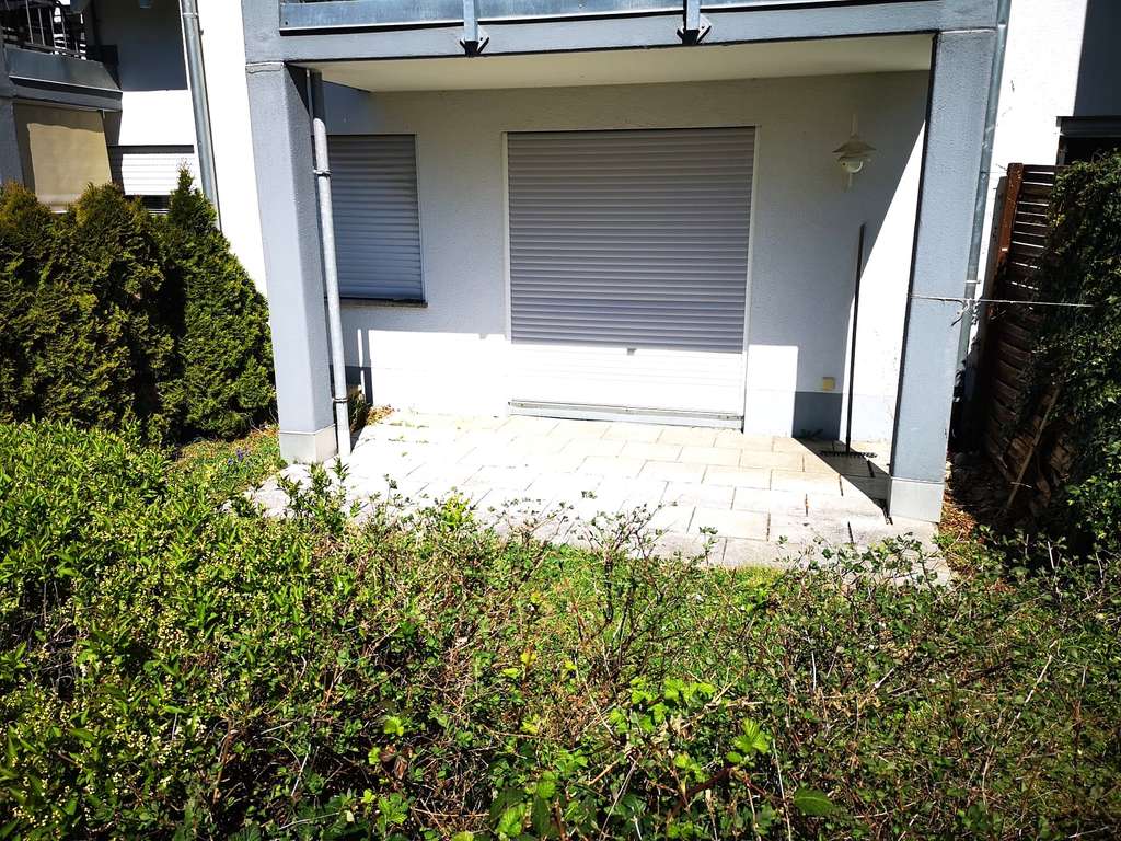 Immobilie in Meckenbeuren - Sofort beziehbare 1-Zi.-EG-Whg. mit schöner Südterrasse und eigenem Garten, EBK und TG-Platz - Bild 2