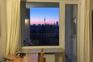Möbliert: 1-Zimmer Wohnung mit Balkon, 8. OG in Schwabing, NUR für 1 Person, ab dem 10 Dezember – Leopoldstraße 191, 80804 Münchner Freiheit, München – Vorschaubild 11