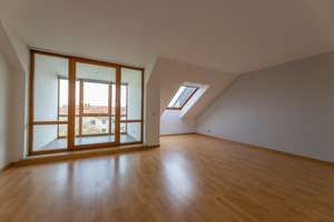 Gutes und langfristiges Invest: 5-Zimmer-Dachgeschosswohnung in Aachen