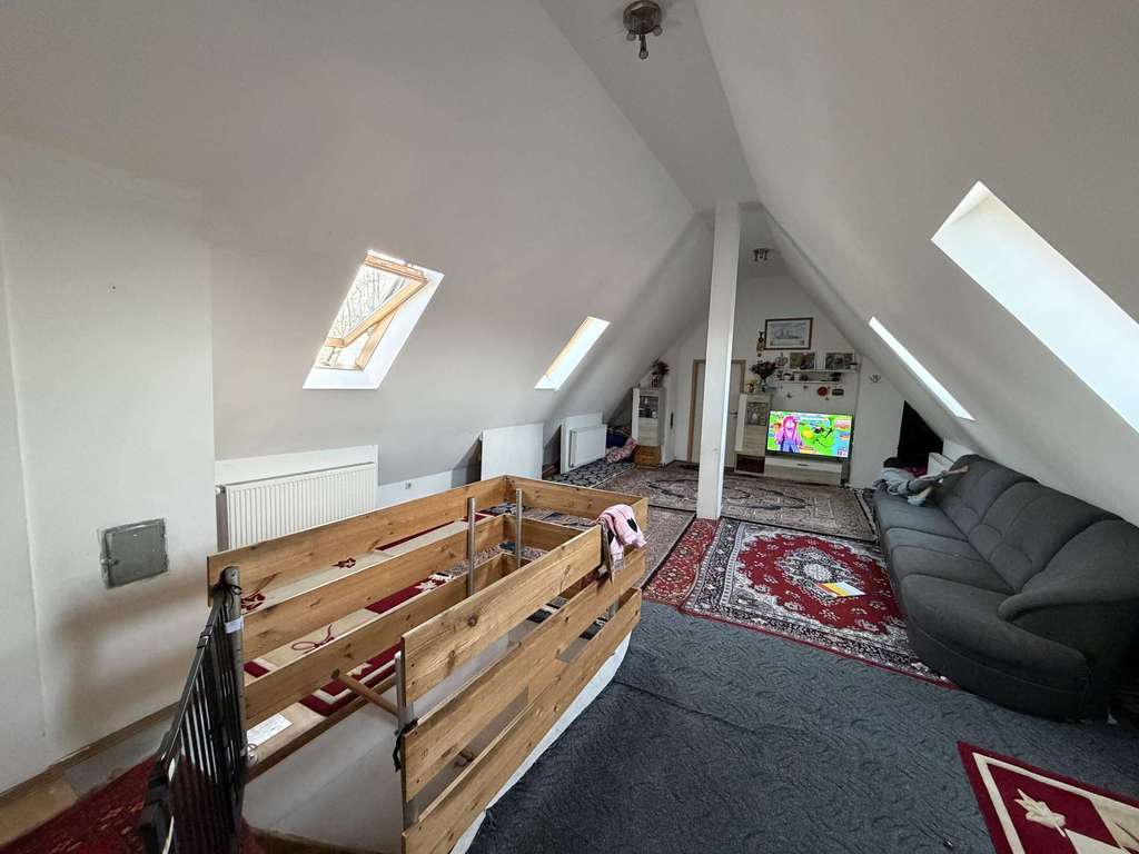 Immobilie in Augsburg - Kapitalanleger aufgepasst! Zwei-Wohnungen für einen Preis -Nähe A8 - Bild 2