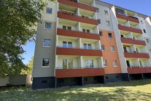 Frisch renovierte 2-Zimmer-Wohnung mit Balkon & Aufzug – inmitten Magdeburgs beliebten Herrenkrug – 39114 Herrenkrug, Magdeburg – Vorschaubild 6