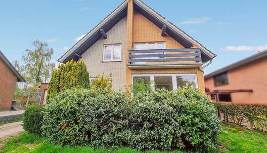 Bild von Modernisiertes Einfamilienhaus mit 4 Zimmer, einer Garage,
ein Keller und einem großen Garten.