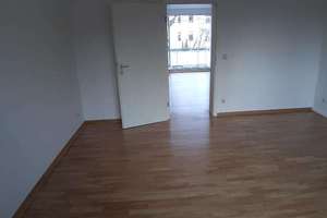 Moderne helle 2 Zimmer-Wohnung mit Balkon, neuer Einbauküche, neuem Parkettboden und Garten – Die vollständige Adresse der Immobilie erhältst du vom Anbieter., 45130 Rüttenscheid, Essen – Vorschaubild 4
