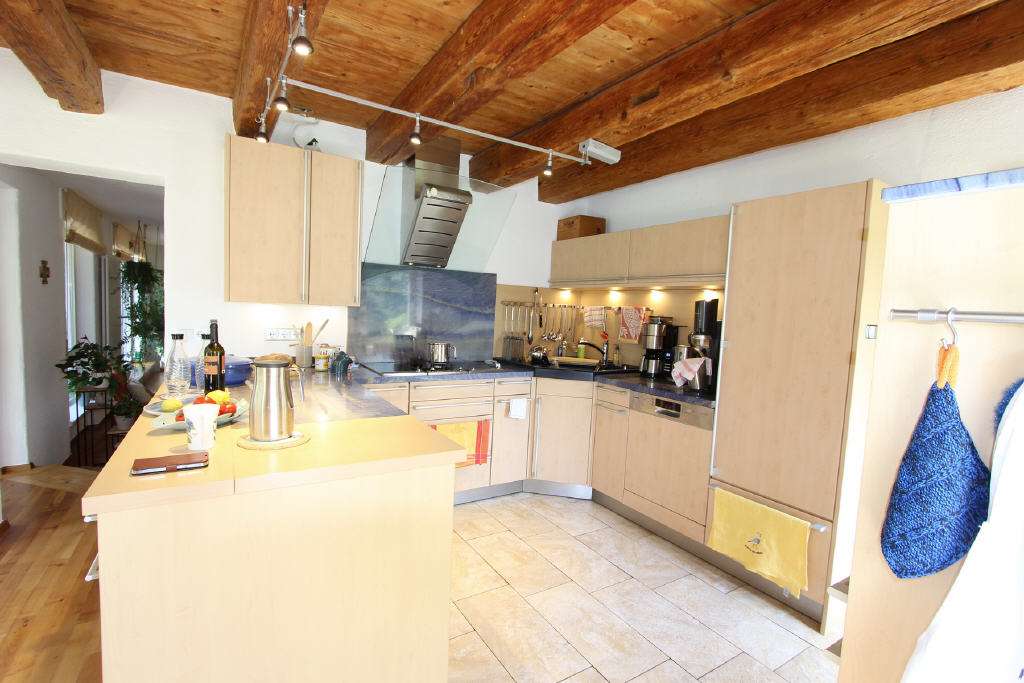 Immobilie in Waldburg - Wunderschönes Landhaus in Traumlage auf über 4.500 qm Grund mit ca. 400 qm toll ausgebauter Wo - Bild 1