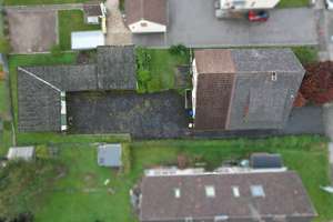 Geräumiges Wohnhaus mit mehreren Garagen in Beverungen – Die vollständige Adresse der Immobilie erhältst du vom Anbieter., 37688 Beverungen – Vorschaubild 23