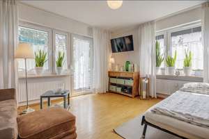 Möbliert:  Möblierte Erdgeschosswohnung in Moosach
