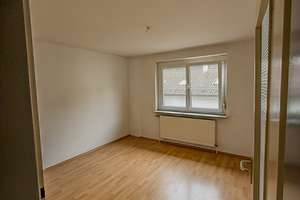 Vielseitiges Wohnhaus mit Gewerbefläche, Garten und XXL-Garage – Die vollständige Adresse der Immobilie erhältst du vom Anbieter., 72160 Horb am Neckar – Vorschaubild 3