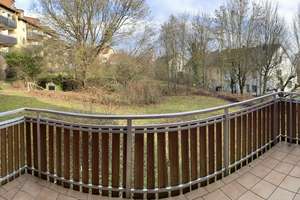 Ruhige Wohnung mit Balkon in Lengfeld