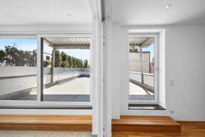 Bestlage: Architektenvilla im 
Bauhausstil mit 5 TG-Plätzen! – Regensburg – Vorschaubild 32