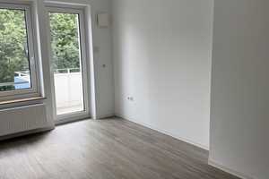 Studentenwhg. 2 ZKDB mit gehobener Innenausstattung mit Balkon und EBK in Köln Neuehrenfeld – Herkulesstr. 37, 50823 Köln – Vorschaubild 11