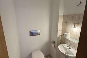 Sofort bezugsfreie 3-Zimmer-Wohnung mit Balkon, Einbauküche inklusive Tiefgaragenstelplatz – Die vollständige Adresse der Immobilie erhältst du vom Anbieter., 72760 Reutlingen-Mitte, Reutlingen – Vorschaubild 20