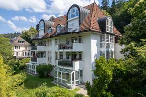 Attraktive 3-Zimmerwohnung mit Wintergarten und großzügigem Gartenanteil in bester Günterstaler Lage