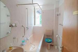 Frisch renovierte 2,5-Zimmeraltbauwohnung mit geräumigen Balkon & EBK zu vermieten! – Blumenstraße 21, 42655 Solingen-Mitte, Solingen – Vorschaubild 7