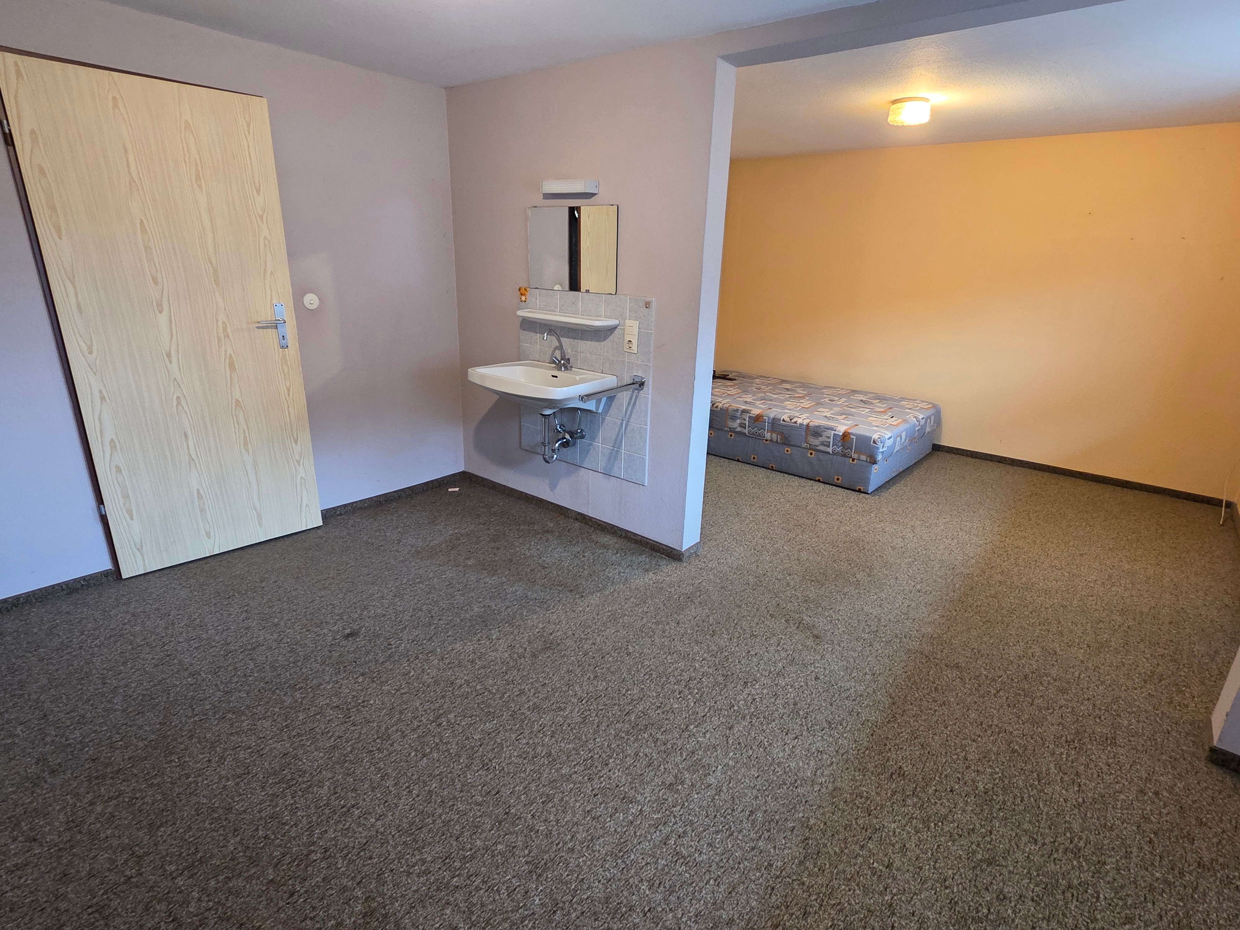 Immobilie in Ravenstein - Einfamilienhaus mit viel Platz für Familie und Hobby - Bild 0