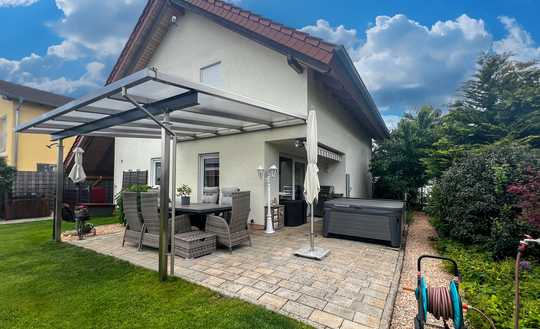 Modernes Einfamilienhaus mit schönem Garten in bester Wohnlage