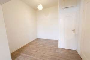 3-Zimmer-Wohnung mit Entwicklungspotenzial in historischer Villa – Die vollständige Adresse der Immobilie erhältst du vom Anbieter., 38100 Innenstadt, Braunschweig – Vorschaubild 9