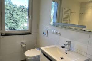 Exklusive Doppelhaushälfte: Sonnengarten, Dachterrasse & Top-Ausstattung – ideal für Ärzte am UKB – Die vollständige Adresse der Immobilie erhältst du vom Anbieter., 53127 Venusberg, Bonn – Vorschaubild 19