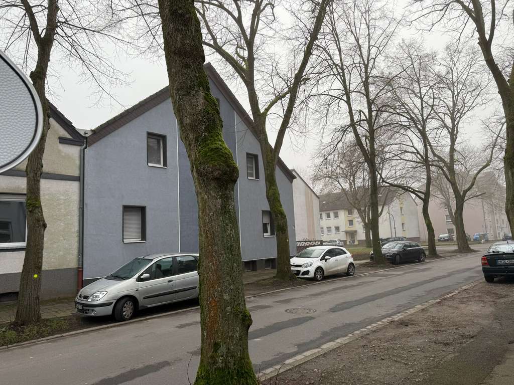 Großes 2 Familienhaus, aufgeteilt in ETW s in Recklinghausen ( König Ludwig ) zu verkaufen