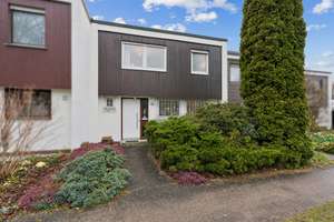 Eichenhang! Reihenhaus in kinderfreundlichem Umfeld mit Garten u. Garage! 
Provisionsfrei für Käufe – Die vollständige Adresse der Immobilie erhältst du vom Anbieter., 89075 Böfingen, Ulm – Vorschaubild 3