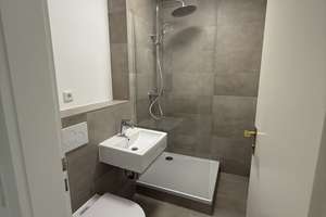 Modern renovierte 1-Zimnmer Wohnung mit Küche in Solln
