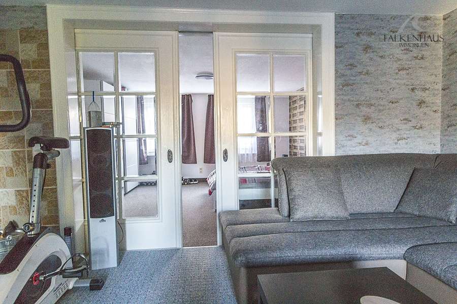 Immobilie in Remscheid - Wovon Großfamilien träumen 
Einfamilienhaus mit Garten, 2 Terrassen und mitten im Zentrum - Bild 0