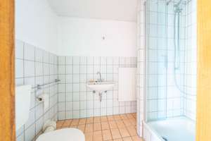 Vielseitiges Dreifamilienhaus mit großem Grundstück und 4 Garagen – Die vollständige Adresse der Immobilie erhältst du vom Anbieter., 44575 Castrop-Rauxel – Vorschaubild 16